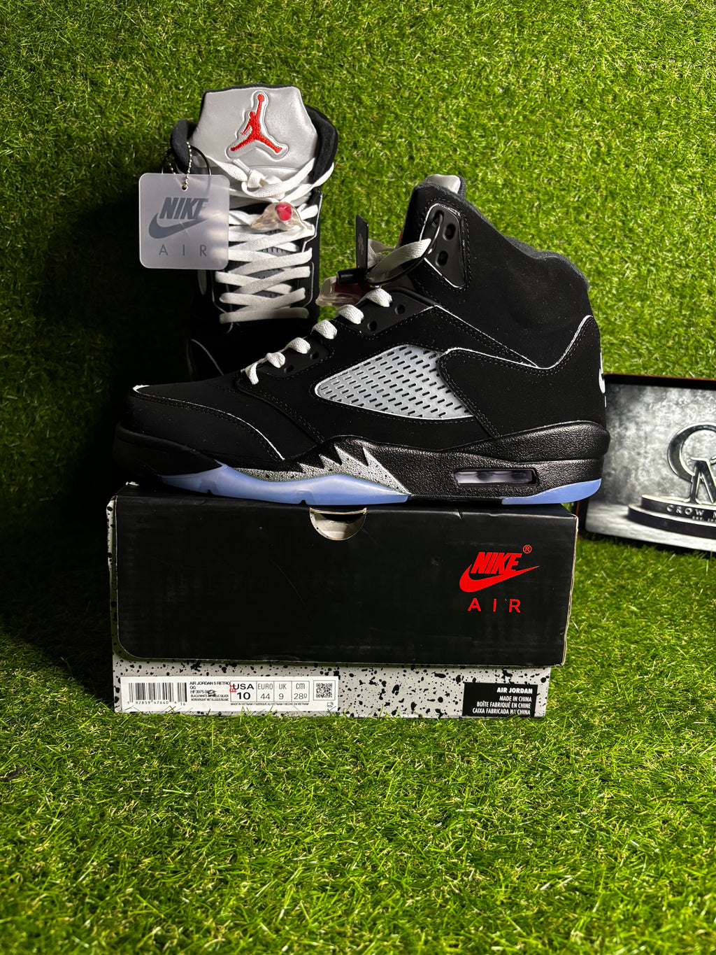 Air Jordan 5 Retro 'Metallic Black Reimagined'