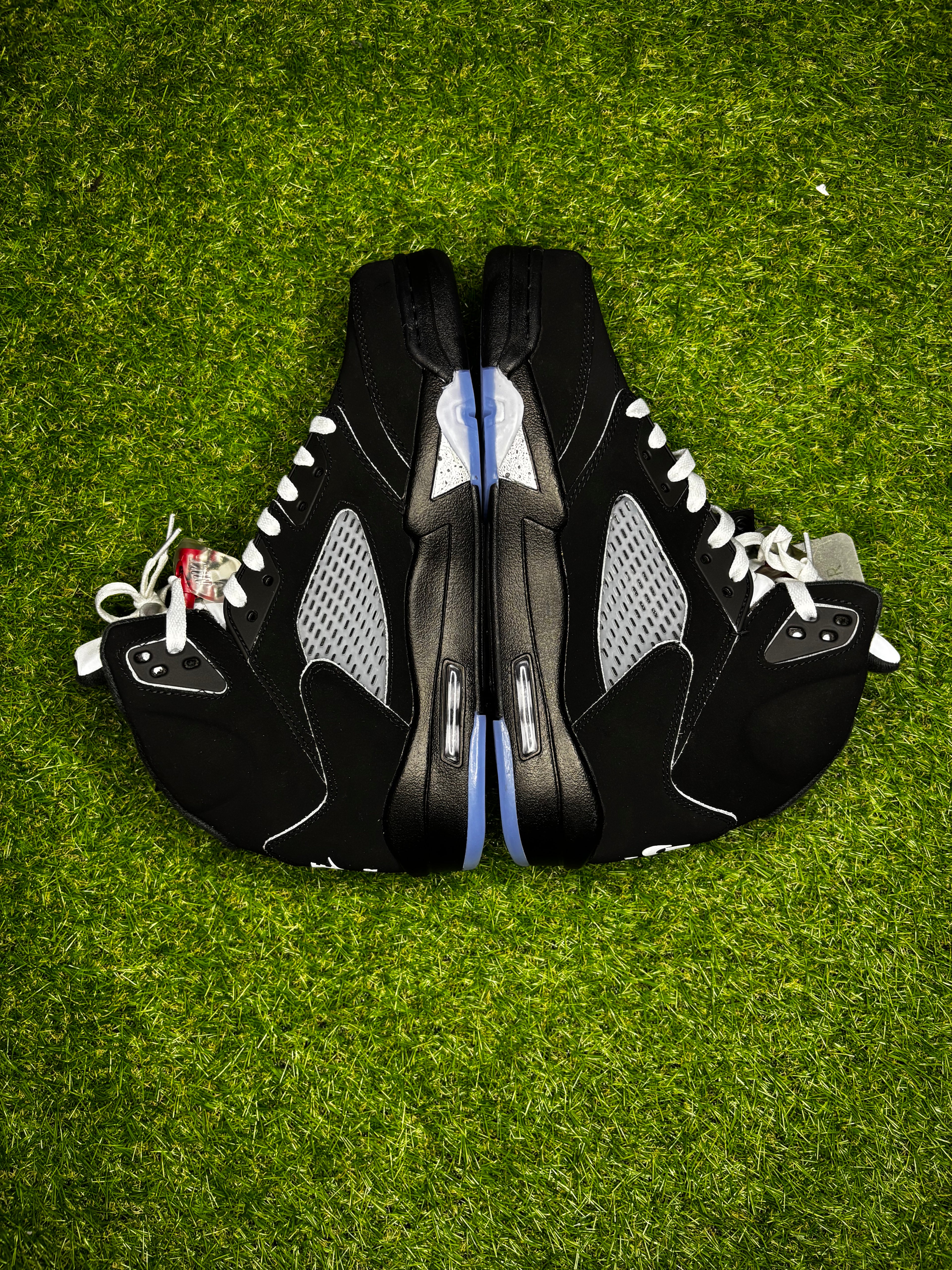 Air Jordan 5 Retro 'Metallic Black Reimagined'